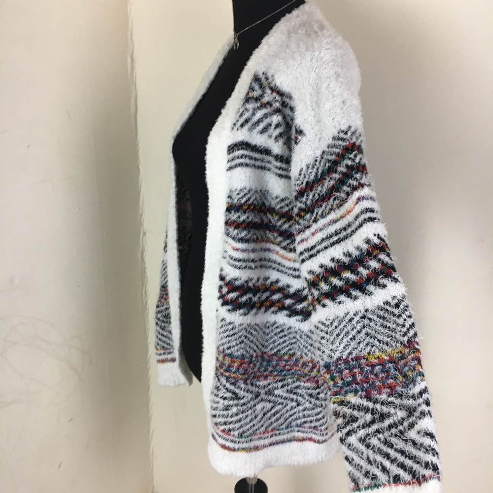 Cardigan Open Front Aztec Print Size Small - image 3